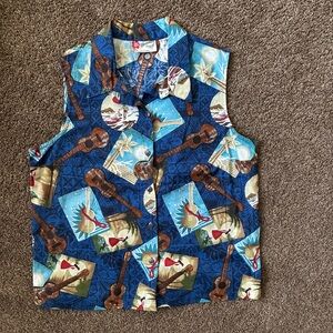 Vintage Hilo Hattie Hawaiian Woman’s Sleeveless Cotton Button Down, Size Large
